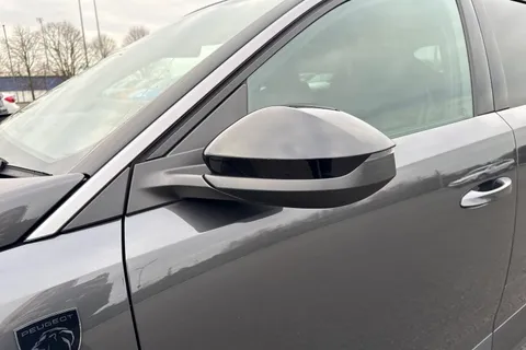 KS74LZM PEUGEOT 3008 1.2 HYBRID GT e-DSC6 Euro 6 (s/s) 5dr Thumbnail #27