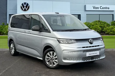 KY22WPA Volkswagen Multivan Multivan Life SWB 218 PS 1.4 eHybrid 6-Speed DSG-NAV Thumbnail #2