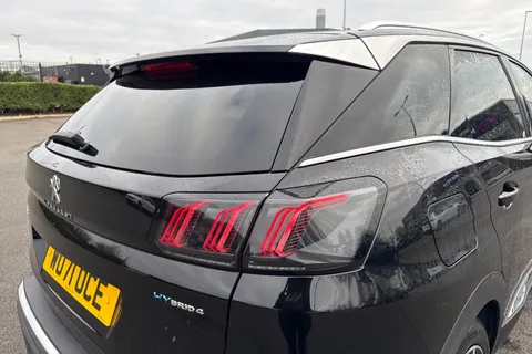 WU71OCE PEUGEOT 3008 1.6 13.2kWh GT e-EAT 4WD Euro 6 (s/s) 5dr Thumbnail #32