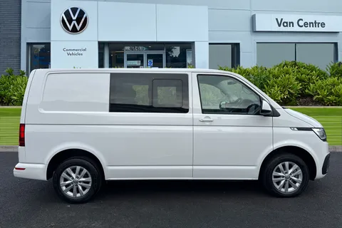 BD74XEY Volkswagen Transporter 2.0 TDI 150 Highline Kombi Van DSG 6 Seats Thumbnail #4