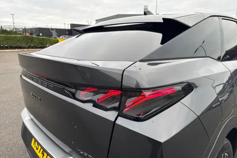 KS74LZM PEUGEOT 3008 1.2 HYBRID GT e-DSC6 Euro 6 (s/s) 5dr Thumbnail #30