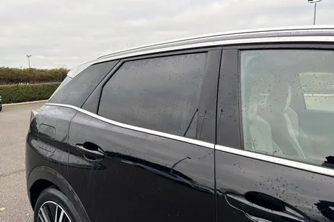 WU71OCE PEUGEOT 3008 1.6 13.2kWh GT e-EAT 4WD Euro 6 (s/s) 5dr Thumbnail #35