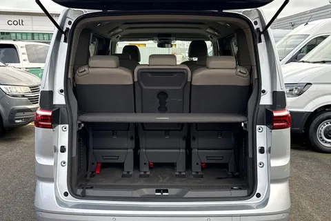 KY22WPA Volkswagen Multivan Multivan Life SWB 218 PS 1.4 eHybrid 6-Speed DSG-NAV Thumbnail #7