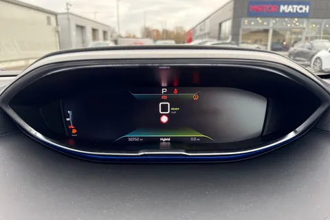 WU71OCE PEUGEOT 3008 1.6 13.2kWh GT e-EAT 4WD Euro 6 (s/s) 5dr Thumbnail #39