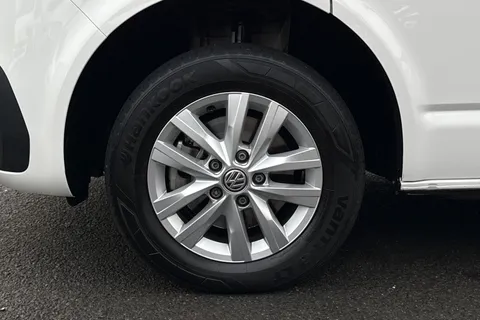 BD74XEY Volkswagen Transporter 2.0 TDI 150 Highline Kombi Van DSG 6 Seats Thumbnail #12