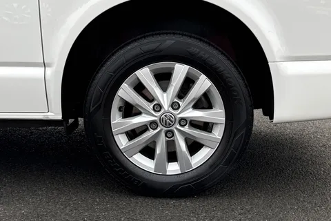 BD74XEY Volkswagen Transporter 2.0 TDI 150 Highline Kombi Van DSG 6 Seats Thumbnail #13