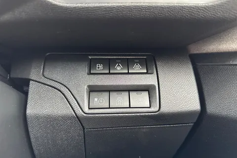 WU71OCE PEUGEOT 3008 1.6 13.2kWh GT e-EAT 4WD Euro 6 (s/s) 5dr Thumbnail #43