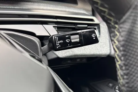 KS74LZM PEUGEOT 3008 1.2 HYBRID GT e-DSC6 Euro 6 (s/s) 5dr Thumbnail #41
