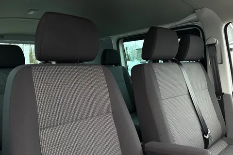 BD74XEY Volkswagen Transporter 2.0 TDI 150 Highline Kombi Van DSG 6 Seats Thumbnail #24