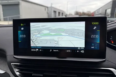 WU71OCE PEUGEOT 3008 1.6 13.2kWh GT e-EAT 4WD Euro 6 (s/s) 5dr Thumbnail #51