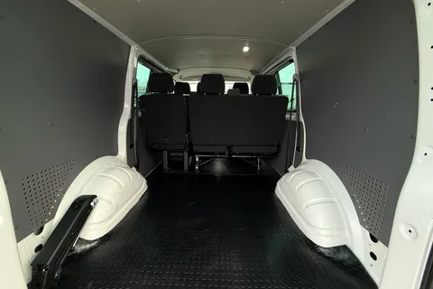 BD74XEY Volkswagen Transporter 2.0 TDI 150 Highline Kombi Van DSG 6 Seats Thumbnail #42