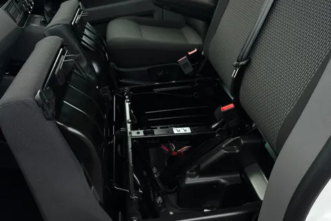 BD74XEY Volkswagen Transporter 2.0 TDI 150 Highline Kombi Van DSG 6 Seats Thumbnail #54