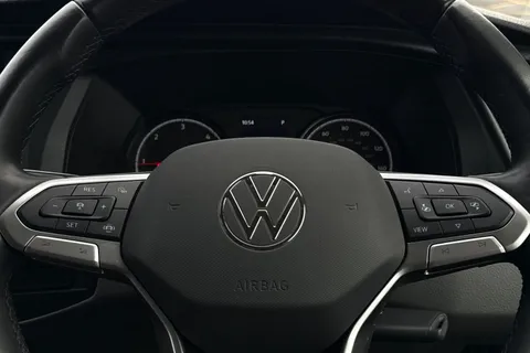 BD74XEY Volkswagen Transporter 2.0 TDI 150 Highline Kombi Van DSG 6 Seats Thumbnail #60