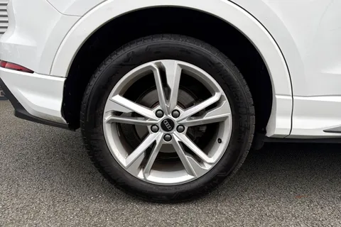 LS73SHV Audi Q3 (O) S line 35 TFSI  150 PS S tronic Thumbnail #11