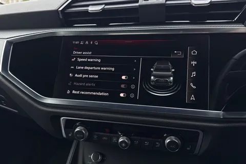 LS73SHV Audi Q3 (O) S line 35 TFSI  150 PS S tronic Thumbnail #35