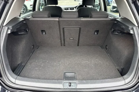 DG66XLO Volkswagen Golf 1.4 TSI 125 Match Edition 5dr | Heated Seats | Nav Ready Thumbnail #6