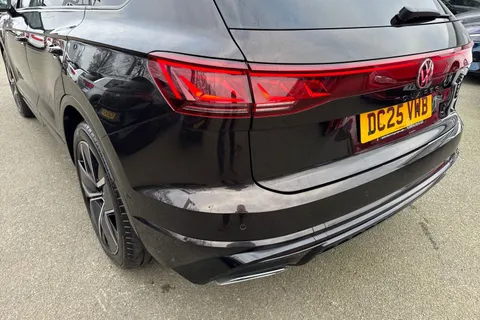 DC25VWB Volkswagen Touareg 3.0 V6 TDI 4Motion 286 Black Edition | Dynaudio | Towbar | Head Up Display Thumbnail #7