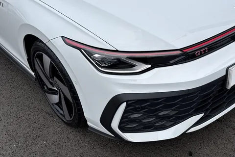 YP75AOT Volkswagen Golf 2.0 TSI 265 GTI 5dr DSG Thumbnail #8