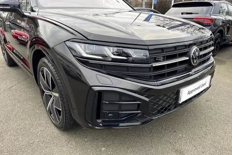 DC25VWB Volkswagen Touareg 3.0 V6 TDI 4Motion 286 Black Edition | Dynaudio | Towbar | Head Up Display Thumbnail #8