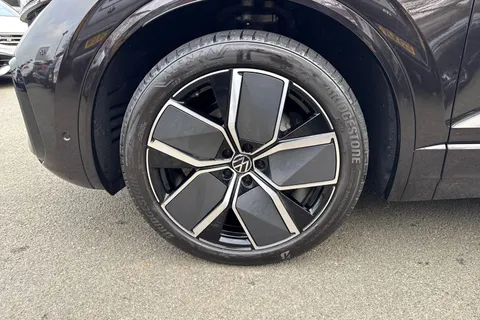 DC25VWB Volkswagen Touareg 3.0 V6 TDI 4Motion 286 Black Edition | Dynaudio | Towbar | Head Up Display Thumbnail #9