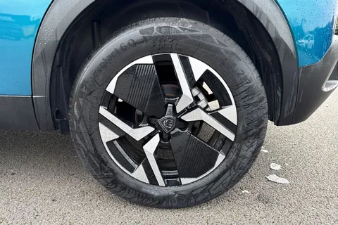 KW25OFE PEUGEOT 2008 1.2 HYBRID GT e-DSC6 Euro 6 (s/s) 5dr Thumbnail #11