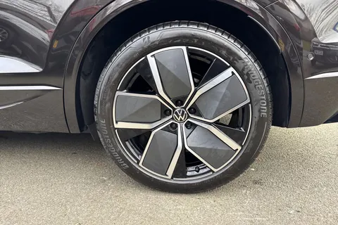 DC25VWB Volkswagen Touareg 3.0 V6 TDI 4Motion 286 Black Edition | Dynaudio | Towbar | Head Up Display Thumbnail #10