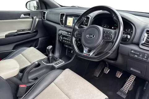 LD18URS Kia Sportage 2.0 CRDi GT-Line AWD Euro 6 5dr Thumbnail #13