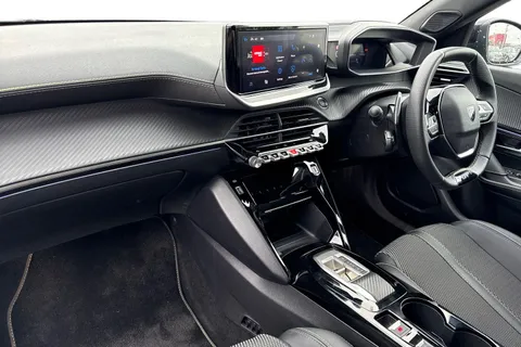 KW25OFE PEUGEOT 2008 1.2 HYBRID GT e-DSC6 Euro 6 (s/s) 5dr Thumbnail #14