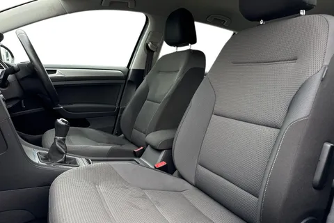 DG66XLO Volkswagen Golf 1.4 TSI 125 Match Edition 5dr | Heated Seats | Nav Ready Thumbnail #15