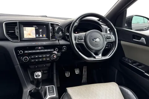 LD18URS Kia Sportage 2.0 CRDi GT-Line AWD Euro 6 5dr Thumbnail #17