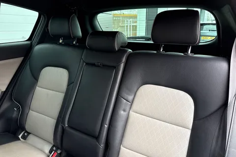 LD18URS Kia Sportage 2.0 CRDi GT-Line AWD Euro 6 5dr Thumbnail #18