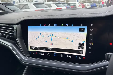 DC25VWB Volkswagen Touareg 3.0 V6 TDI 4Motion 286 Black Edition | Dynaudio | Towbar | Head Up Display Thumbnail #16