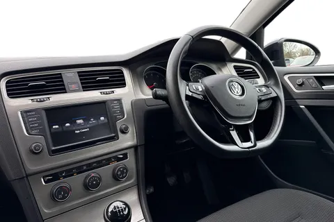 DG66XLO Volkswagen Golf 1.4 TSI 125 Match Edition 5dr | Heated Seats | Nav Ready Thumbnail #17