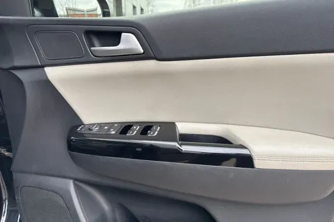 LD18URS Kia Sportage 2.0 CRDi GT-Line AWD Euro 6 5dr Thumbnail #20