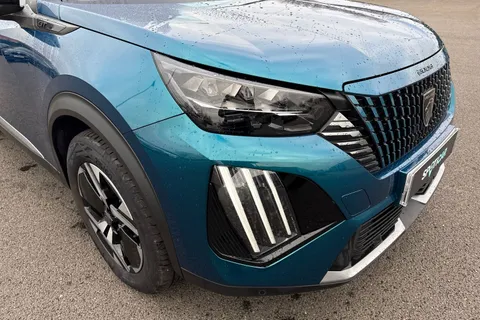 KW25OFE PEUGEOT 2008 1.2 HYBRID GT e-DSC6 Euro 6 (s/s) 5dr Thumbnail #24