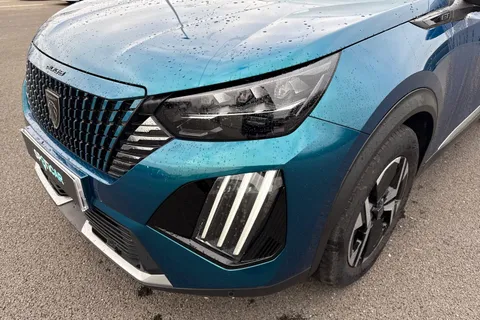 KW25OFE PEUGEOT 2008 1.2 HYBRID GT e-DSC6 Euro 6 (s/s) 5dr Thumbnail #25