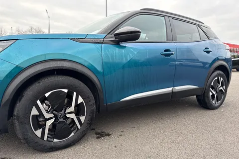 KW25OFE PEUGEOT 2008 1.2 HYBRID GT e-DSC6 Euro 6 (s/s) 5dr Thumbnail #27