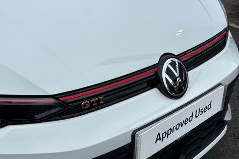 YP75AOT Volkswagen Golf 2.0 TSI 265 GTI 5dr DSG Thumbnail #25
