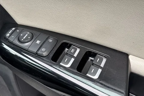 LD18URS Kia Sportage 2.0 CRDi GT-Line AWD Euro 6 5dr Thumbnail #31