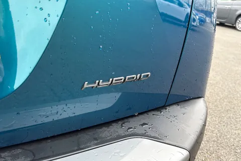 KW25OFE PEUGEOT 2008 1.2 HYBRID GT e-DSC6 Euro 6 (s/s) 5dr Thumbnail #33