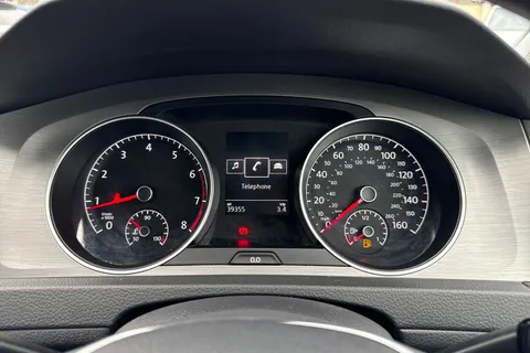DG66XLO Volkswagen Golf 1.4 TSI 125 Match Edition 5dr | Heated Seats | Nav Ready Thumbnail #34