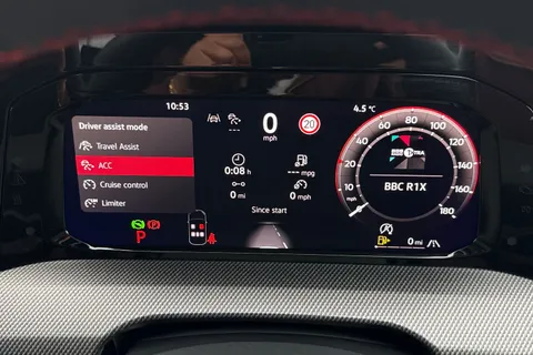 YP75AOT Volkswagen Golf 2.0 TSI 265 GTI 5dr DSG Thumbnail #35