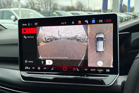 YP75AOT Volkswagen Golf 2.0 TSI 265 GTI 5dr DSG Thumbnail #37