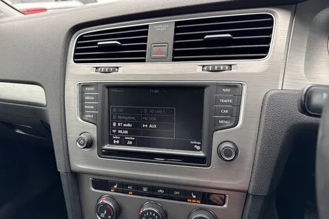 DG66XLO Volkswagen Golf 1.4 TSI 125 Match Edition 5dr | Heated Seats | Nav Ready Thumbnail #37