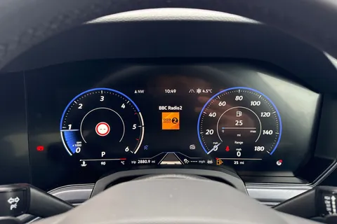 DC25VWB Volkswagen Touareg 3.0 V6 TDI 4Motion 286 Black Edition | Dynaudio | Towbar | Head Up Display Thumbnail #40