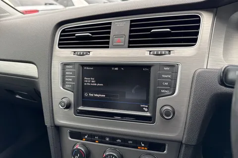 DG66XLO Volkswagen Golf 1.4 TSI 125 Match Edition 5dr | Heated Seats | Nav Ready Thumbnail #38