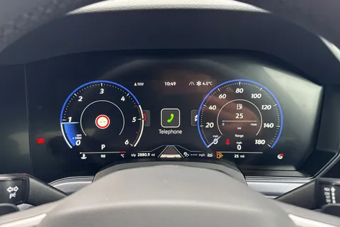 DC25VWB Volkswagen Touareg 3.0 V6 TDI 4Motion 286 Black Edition | Dynaudio | Towbar | Head Up Display Thumbnail #41