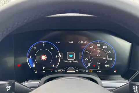 DC25VWB Volkswagen Touareg 3.0 V6 TDI 4Motion 286 Black Edition | Dynaudio | Towbar | Head Up Display Thumbnail #42