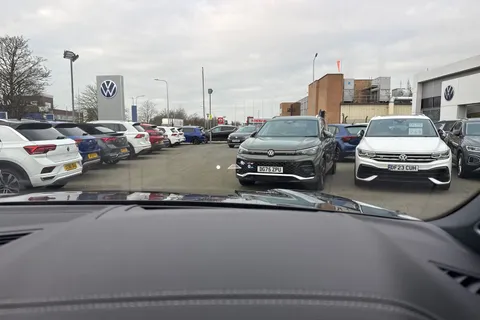 DC25VWB Volkswagen Touareg 3.0 V6 TDI 4Motion 286 Black Edition | Dynaudio | Towbar | Head Up Display Thumbnail #43