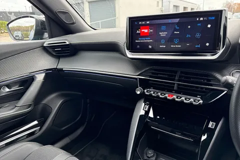 KW25OFE PEUGEOT 2008 1.2 HYBRID GT e-DSC6 Euro 6 (s/s) 5dr Thumbnail #42